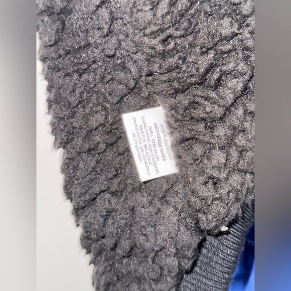 Frisco Heavyweight Anchorage Insulated Parka (For Medium Size Dogs) Blue Size XL - Picture 4 of 4